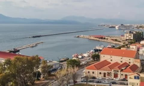 Κάτω Αχαΐα: Έκλεψαν κατσαρόλα από αυλή σε 7 λεπτά