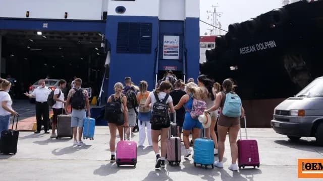 Τα λιμάνια της Αττικής γεμάτα: Πάνω από 80.000 ταξιδιώτες
