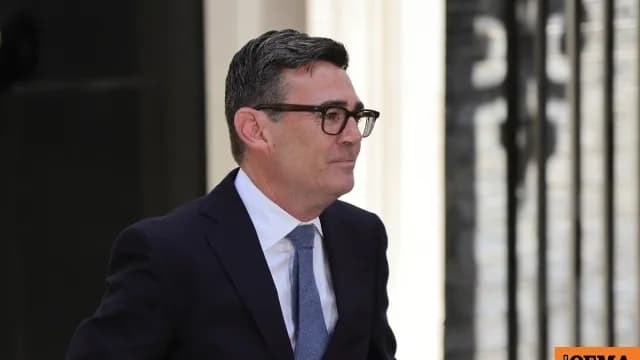 Ο Μπέρναμ: Ιδιωτικό ζήτημα η ασφάλεια Χάρι και Μέγκαν