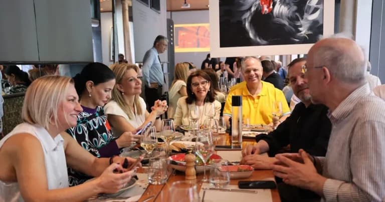 Ο Αυγερινός ρίχνει νέες αιχμές σε Καρυστιανού και Γρατσία