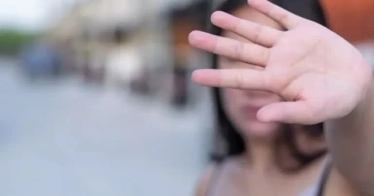 Ο δημοτικός αστυνομικός απέτρεψε γυναικοκτονία στα Γιαννιτσά
