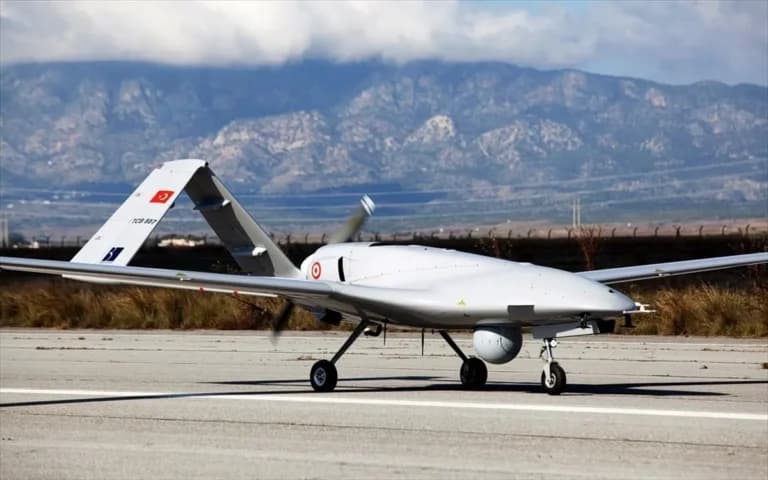 Το Τουρκικό Bayraktar Προκαλεί Ξανά Πάνω Από το Αιγαίο