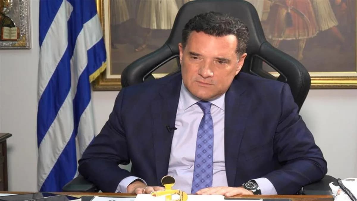 Ο Γεωργιάδης διαψεύδει τις φήμες για τον Γιώργο Μαζωνάκη