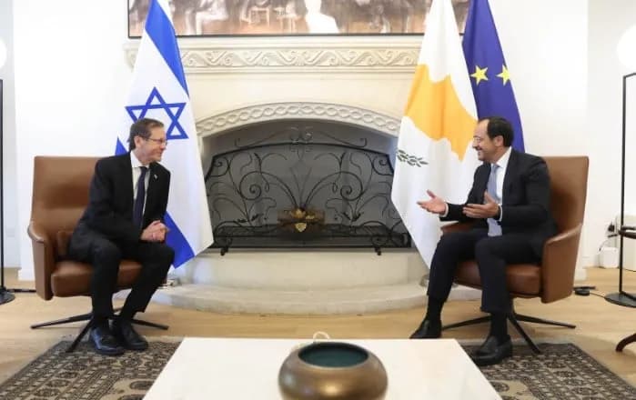 Ο Χέρτσογκ στην Κύπρο για τους δεσμούς με το Ισραήλ