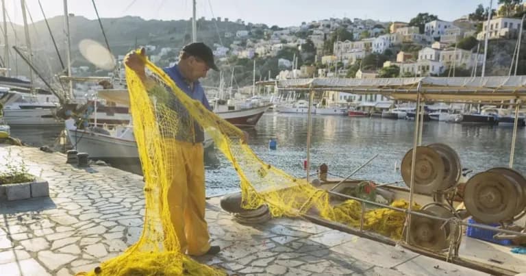 Νέο θεσμικό πλαίσιο αλλάζει τα δεδομένα στην ελληνική αλιεία