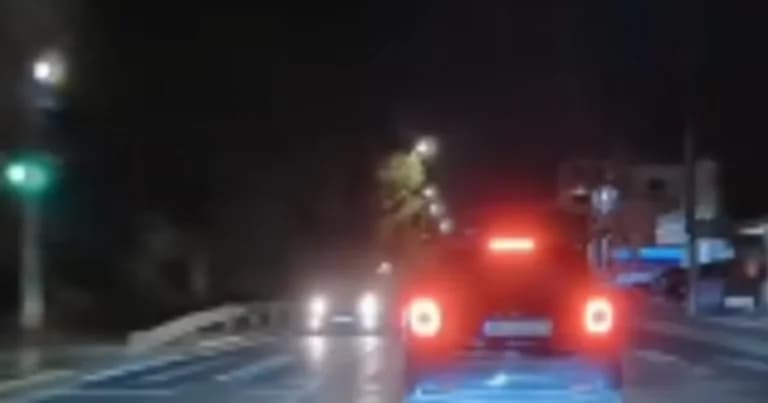Ταυτοποιήθηκε ο 67χρονος οδηγός που οδηγούσε ανάποδα στη Βούλα