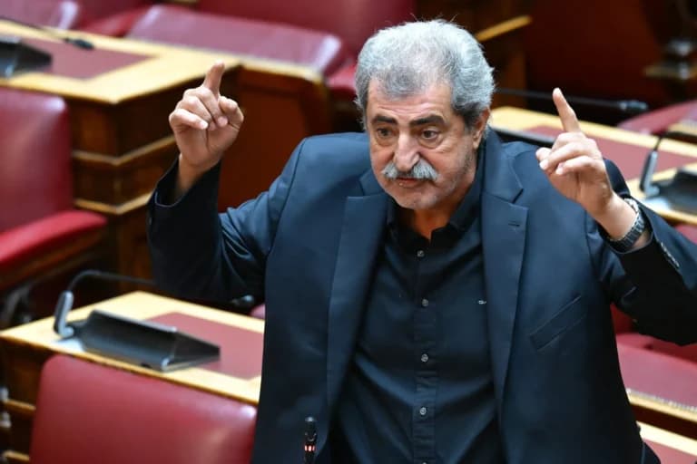 Η Βουλή αίρει την ασυλία Κωνσταντοπούλου και Πολάκη