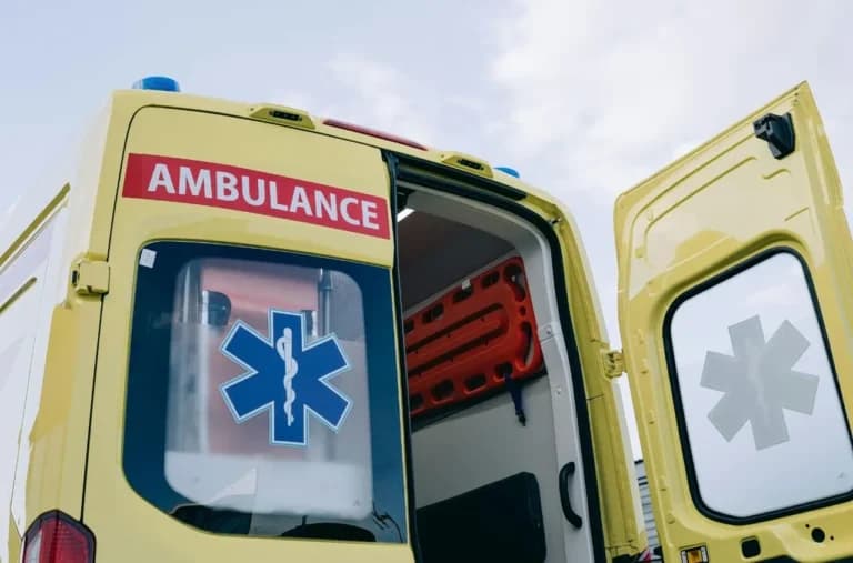 Λάρισα: Νεκρός 15χρονος   Ασθενοφόρο έφτασε 56  μετά