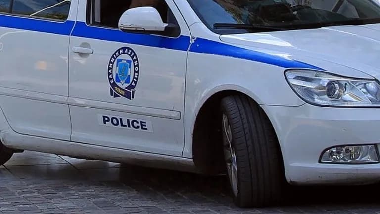 Επεισόδιο με κοπίδι σε οικοδομή στη Γλυφάδα