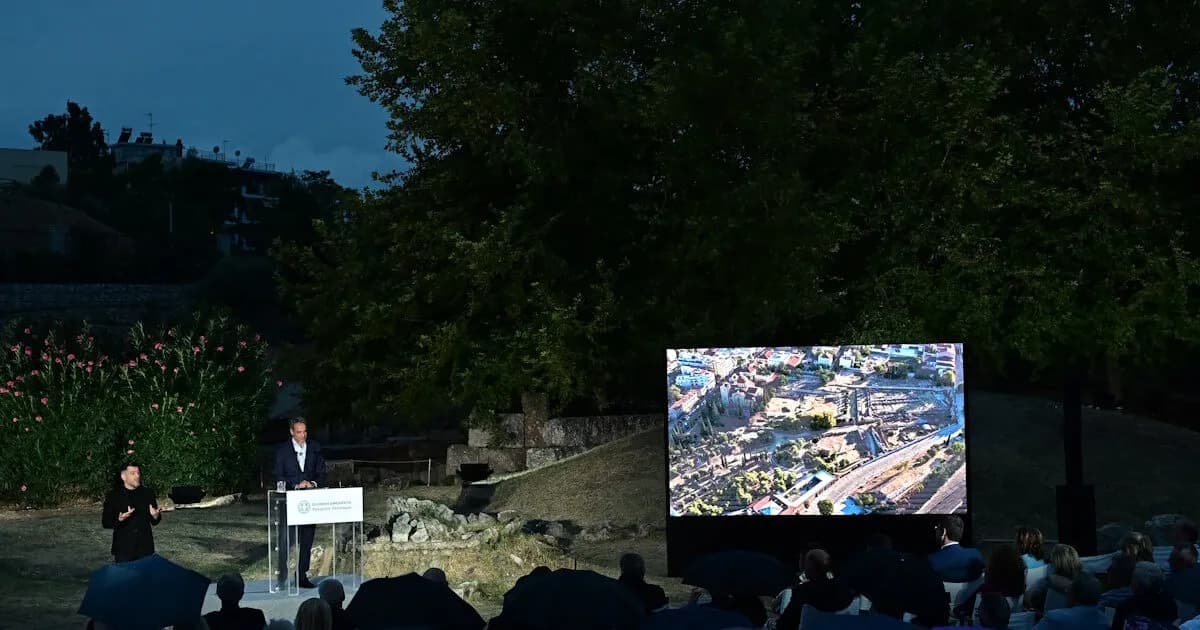Ο Μητσοτάκης στα εγκαίνια αναβάθμισης του Κεραμεικού