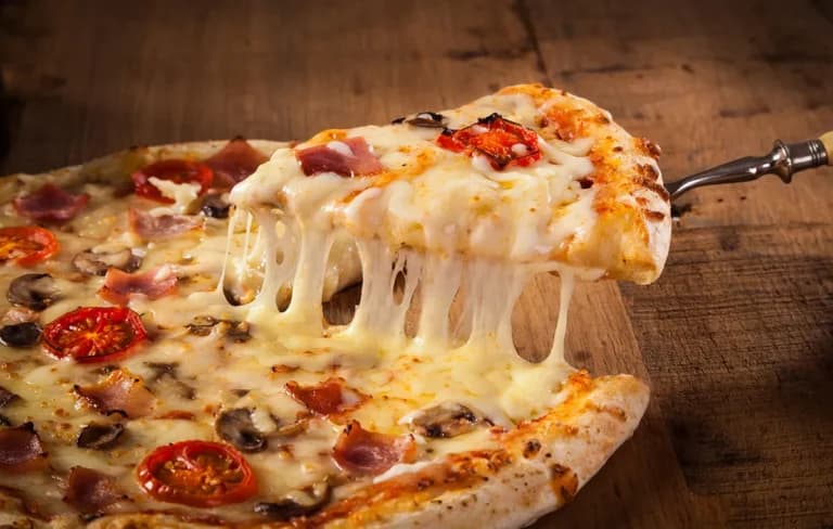 Σπιτική πίτσα σε 10 λεπτά χωρίς αναμονή delivery