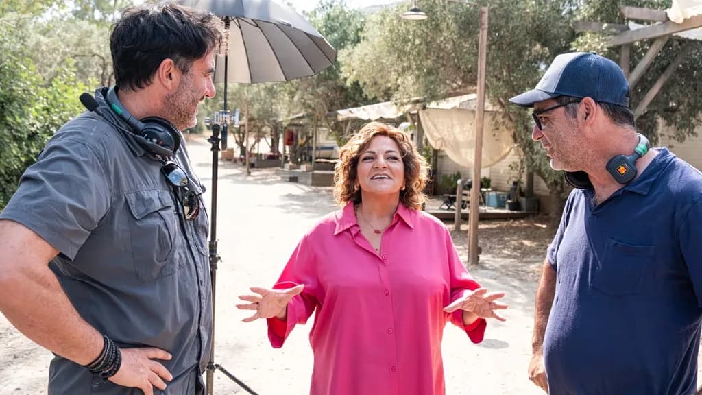 Η σειρά «Κάμπινγκ» έρχεται στο MEGA με νέο trailer
