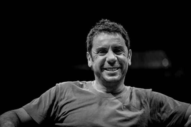 Ο θάνατος Μαζωνάκη: Απόψε η λαϊκή αγρυπνία στη Νίκαια