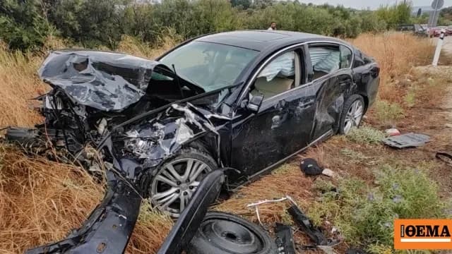 Σφοδρό τροχαίο ατύχημα στο Ναύπλιο με τρεις τραυματίες