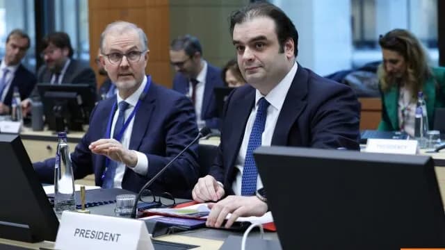 Ο Πιερρακάκης στο Βερολίνο: Ισχυρή Ευρώπη, ισχυρή Γερμανία