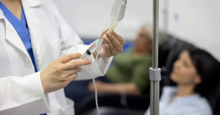 Σφραγίστηκε κλινική στη Θεσσαλονίκη για παράνομες χημειοθεραπείες