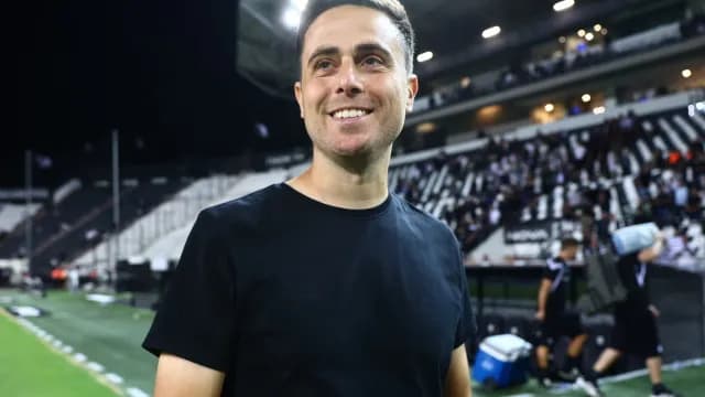 Ο Λίσι πανηγυρίζει τη νίκη του ΠΑΟΚ επί του Άρη στην Τούμπα