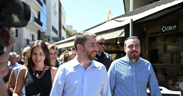 Ο Ανδρουλάκης γιορτάζει τα 52 χρόνια του ΠΑΣΟΚ στην Κρήτη