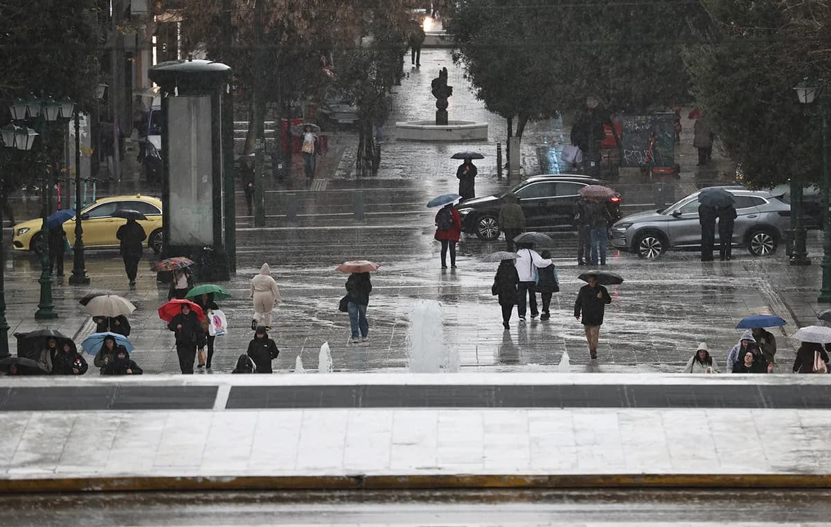 Η ΕΜΥ εκδίδει πορτοκαλί προειδοποίηση για καταιγίδες