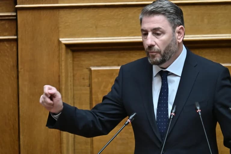 Ο Ανδρουλάκης κατηγορεί την κυβέρνηση για τις τιμές καυσίμων