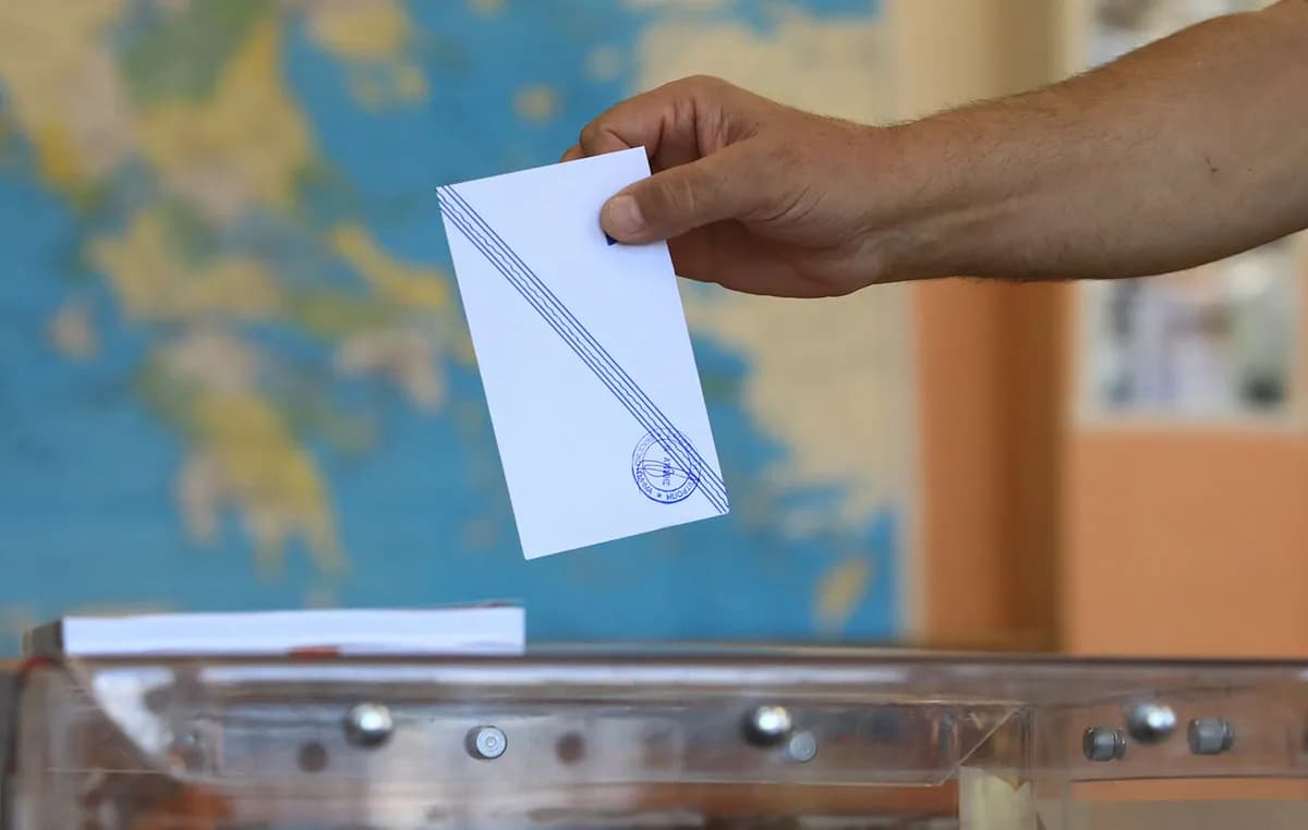 Η Νέα Δημοκρατία προηγείται με 15 μονάδες στη δημοσκόπηση Marc