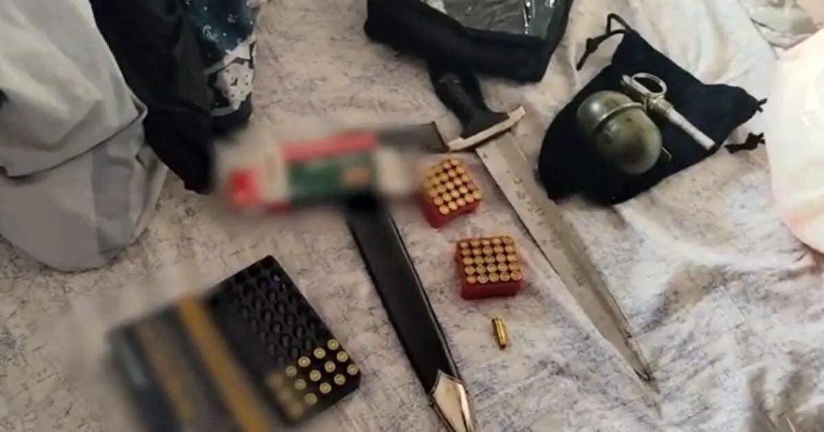 Σύλληψη 68χρονου με όπλα και χειροβομβίδες στην Κομοτηνή