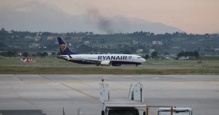 Η Ryanair ζητά παρέμβαση για τον έλεγχο εναέριας κυκλοφορίας