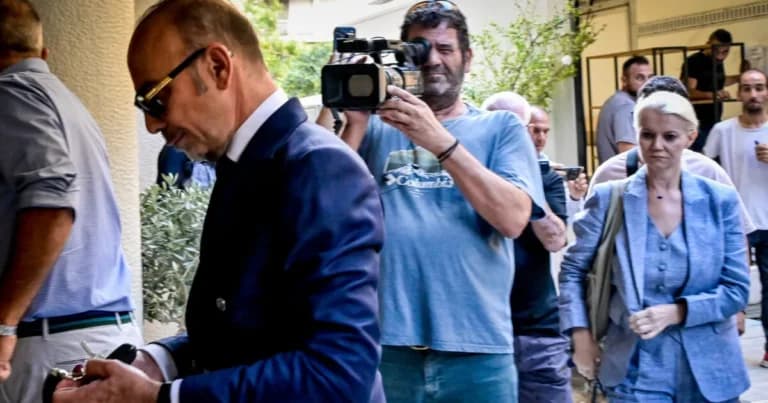 Η κηδεία του Γιώργου Μαζωνάκη: Νέα στοιχεία για τον θάνατο