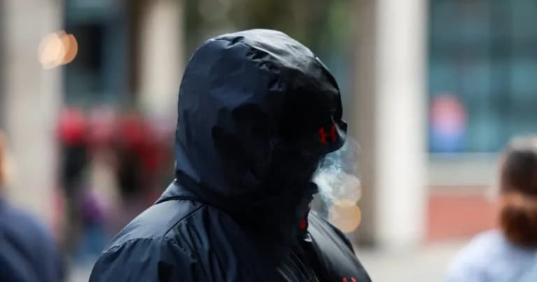 Ο σύζυγος ομολόγησε 20 χρόνια βιασμών στη σύζυγό του