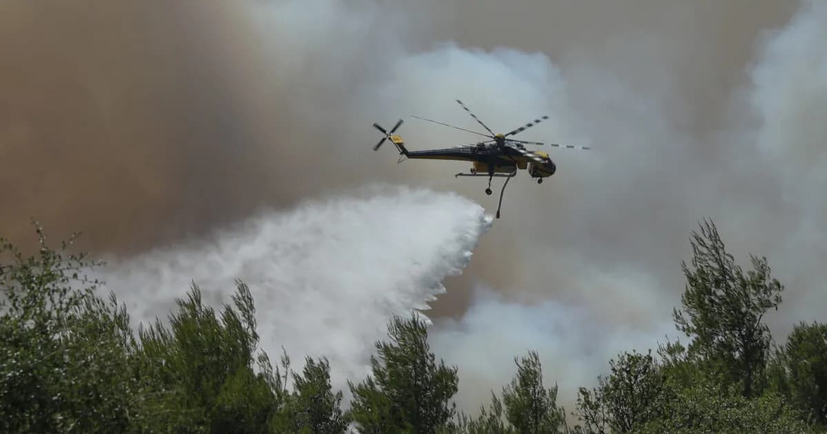 Η πυρκαγιά στο Μπρατς της Κροατίας απείλησε σπίτια