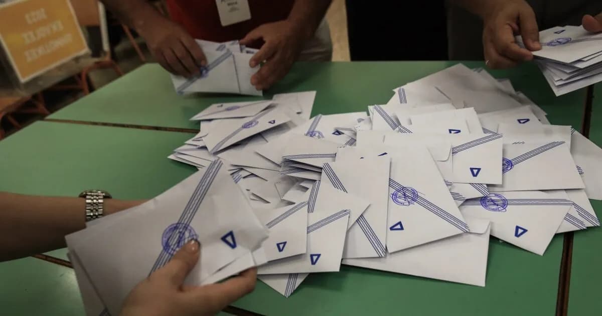 Δημοσκόπηση Interview: Η ΝΔ διευρύνει τη διαφορά από ΕΛΑΣ