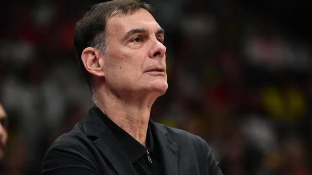 Ο Μπαρτζώκας μετά τη νίκη του Ολυμπιακού επί της Φενερμπαχτσέ