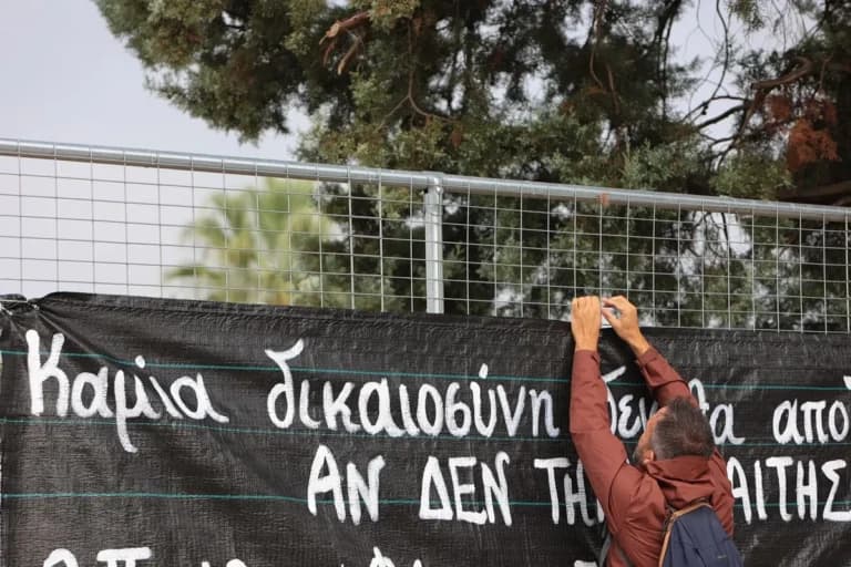 Δίκη για τα Τέμπη: 13 μάρτυρες και τρία αιτήματα