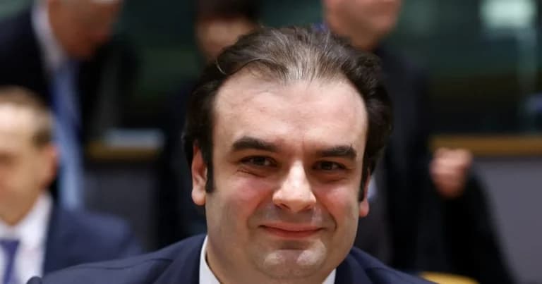 Ο Πιερρακάκης προαναγγέλλει στήριξη για το πετρέλαιο θέρμανσης