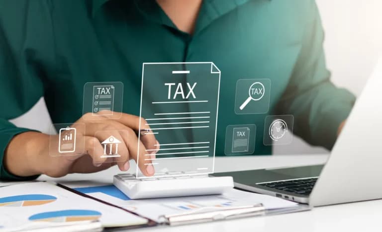 Η ΔΕΘ μειώνει το τεκμαρτό εισόδημα σε 155.000 επαγγελματίες