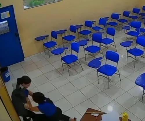 Η μαθήτρια επιτέθηκε με μαχαίρι σε καθηγήτρια στη Βραζιλία