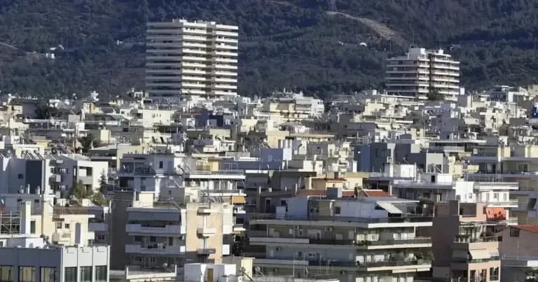 Ο Μερτς ανακοινώνει μέτρα για τις τιμές καυσίμων