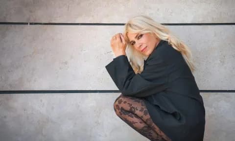 Η Μυρτώ Αλικάκη αποκαλύπτει: «Έπρεπε να πατήσω πόδι»