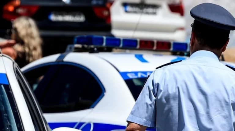 Μαραθώνας: Έθαψε τη μητέρα του για τη σύνταξη;