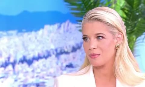 Η Τζένη Θεωνά: «Πληρώνουμε άνθρωπο για βοήθεια με τα παιδιά»