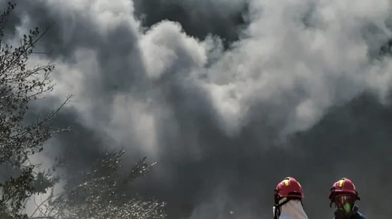 Φωτιά στους Κωφούς Μαγνησίας: Κινητοποίηση Πυροσβεστικής