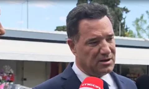 Ο Γεωργιάδης στο Γ  Νεκροταφείο: Συγγνώμη στους Μαζωνάκη