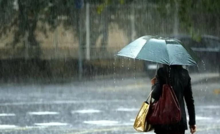 Ο καιρός αλλάζει: Πτώση θερμοκρασίας και βοριάδες στο Αιγαίο