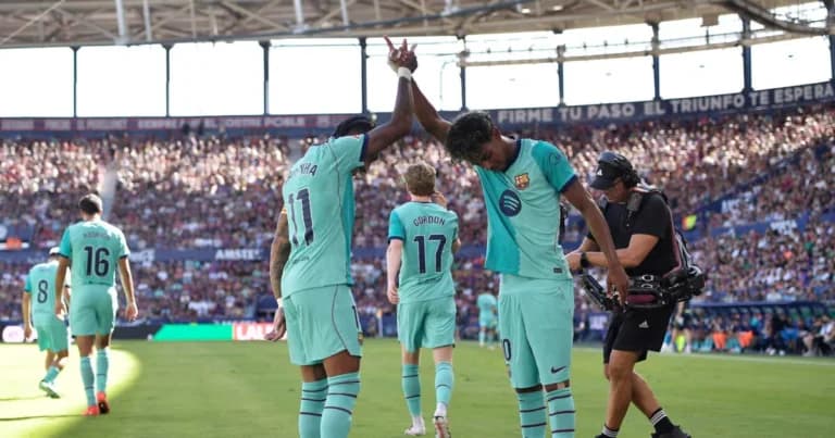 Η Μπαρτσελόνα 4-2 τη Λεβάντε και έκανε το 5 στα 5
