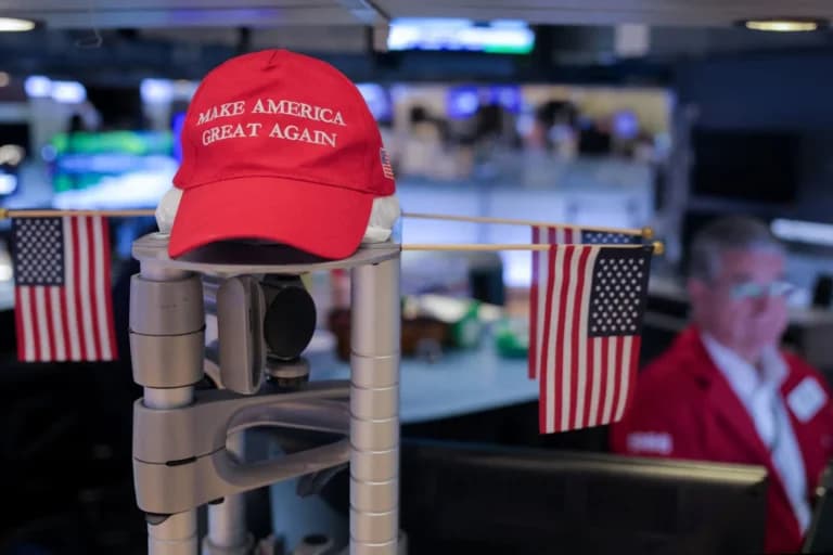 Η Wall Street σημειώνει πτώση λόγω ανησυχιών για AI