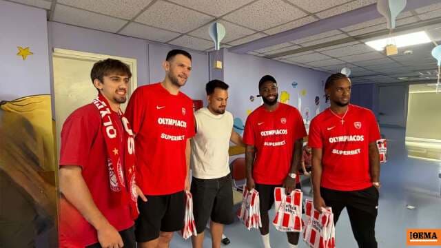 Ο Ολυμπιακός στην Παιδοογκολογική Κλινική Λευκωσίας