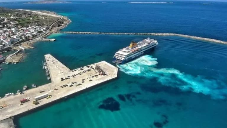 Τραγωδία στο λιμάνι της Κάσου: Αυτοκίνητο έπεσε στη θάλασσα