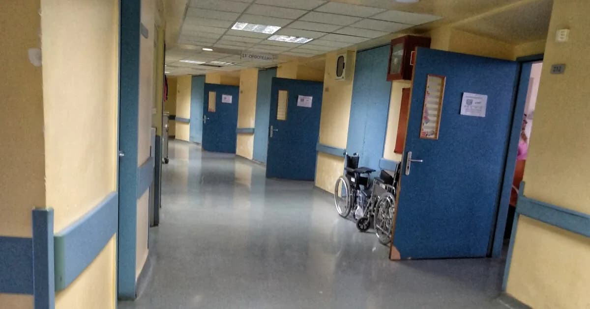 Τα τρία παιδιά στο νοσοκομείο Πρέβεζας και η αγωνία του πατέρα