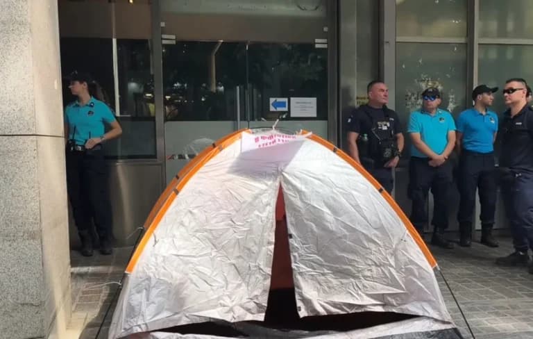 Οι φοιτητές διαμαρτύρονται για τη φοιτητική στέγαση
