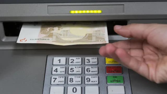 Ο «χάρτης» των πληρωμών από e-ΕΦΚΑ και ΔΥΠΑ έως τις 2 Οκτωβρίου